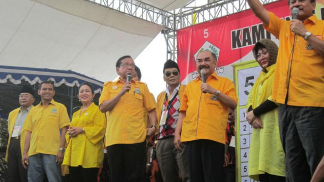 Akbar Tandjung dan Siti Hardiyati Rukmana kampanye di Yogyakarta