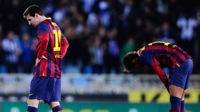 Pemain Barcelona, Neymar (kanan) dan Lionel Messi