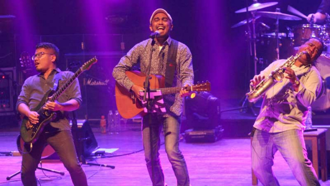 Konser Teater Sabda Rindu Glenn Fredly