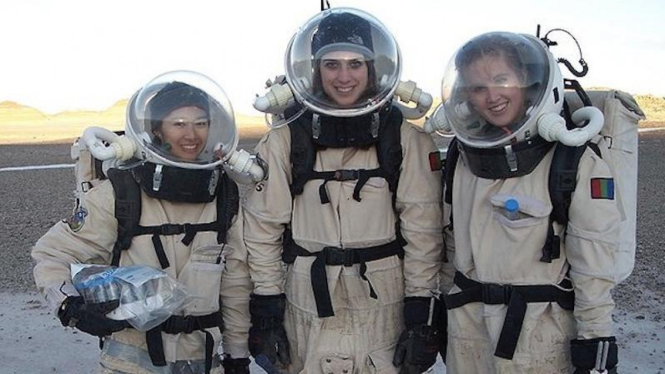 Pengunjung di Mars Desert Research Station