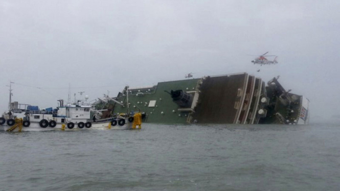 kapal feri di korea selatan tenggelam