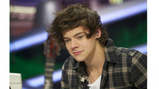John Legend dan Harry Styles Ciptakan Lagu Bareng