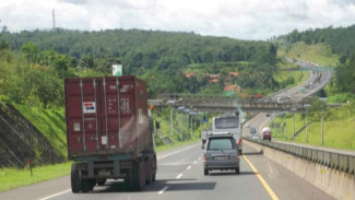 Longsor Tol Cipularang, Satu Jalur dalam Pembersihan
