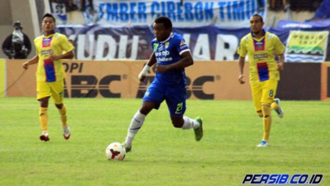 Penyerang Persib Bandung, Djibril Coulibaly