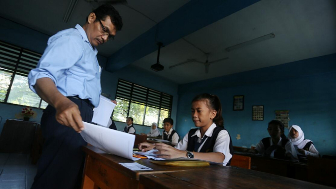 Hari Pertama  Ujian Nasional Tingkat SMP