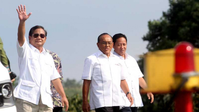 Aburizal Bakrie Kunjungi Kediaman Prabowo