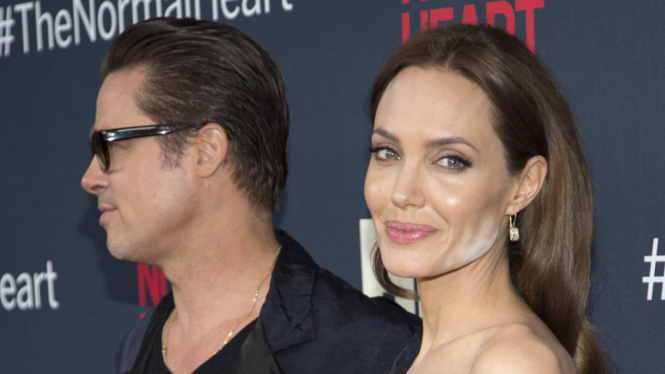 Make up Angelina Jolie