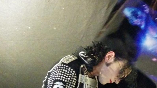 Hantu Michael Jackson mengintai pria penirunya