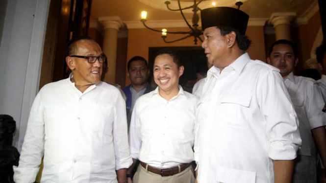 Prabowo Subianto-Hatta Rajasa Berkunjung Ke Kediaman Aburizal Bakrie