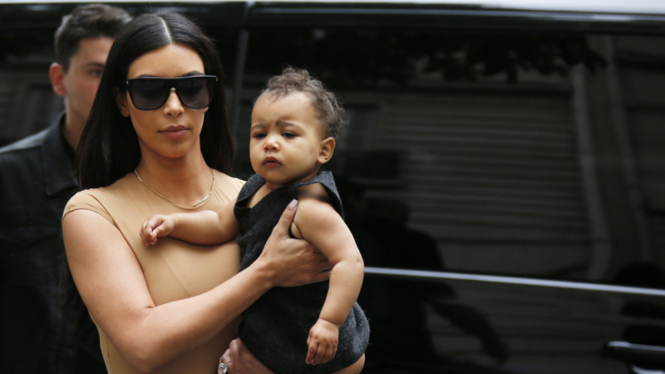 Kim Kardashian dan anaknya North