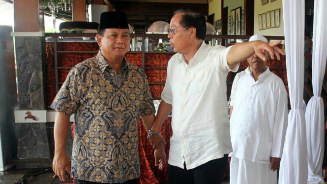 Doa Bersama Prabowo dan Anak Yatim