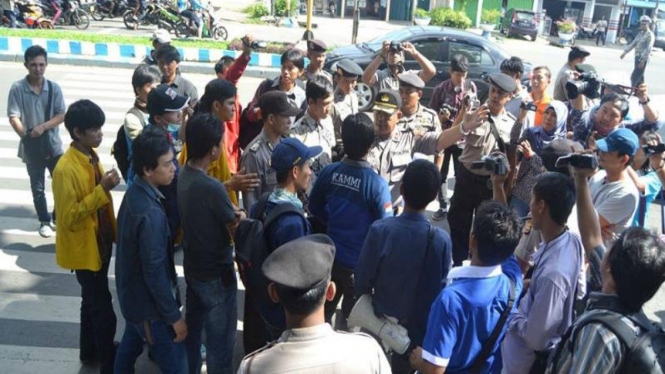 Demo Boediono di Bengkulu