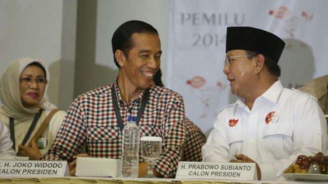 Jokowi dan Prabowo saat pengambilan nomor urut calon Presiden dan Wakil Presiden 2014.