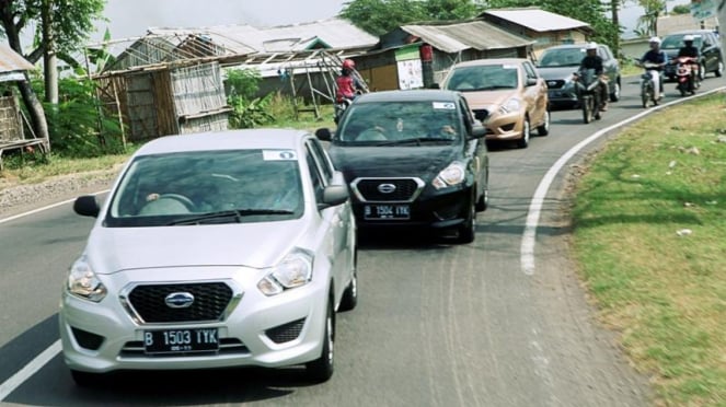 Mobil LCGC Datsun Go+.