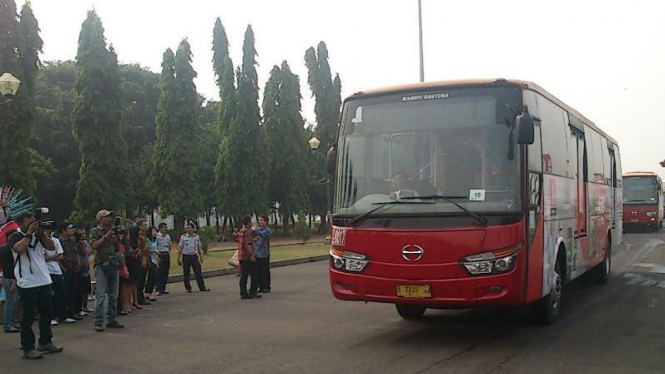 Pemprov DKI terima sumbangan bus TransJakarta