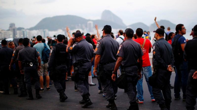 Demonstrasi Piala Dunia 2014 di Copacabana