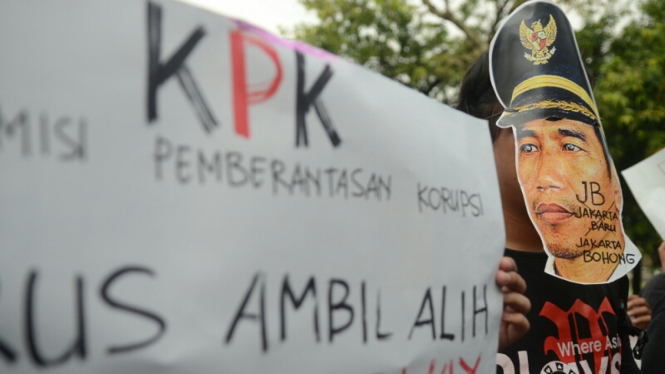 Demo HMI Usut Korupsi Bus Transjakarta