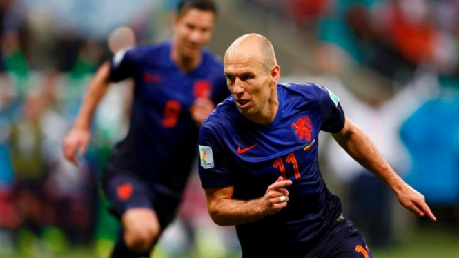 Arjen Robben usai mencetak gol ke gawang Spanyol.