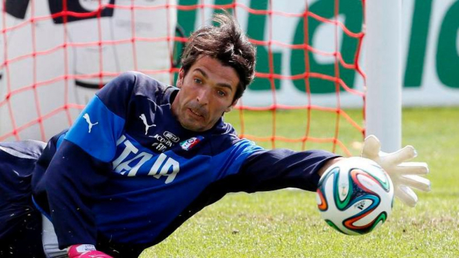 Kiper Italia, Gianluigi Buffon