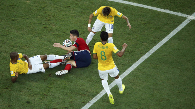 Laga perempat final Piala Dunia 2014 antara Brasil vs Kolombia