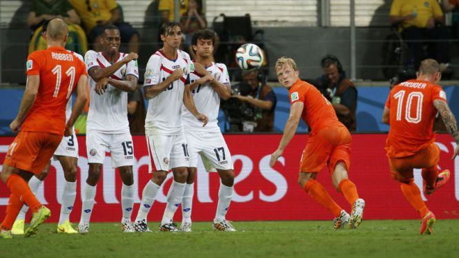 Laga perempat final Piala Dunia 2014 antara Belanda vs Kosta Rika
