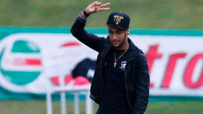 Penyerang Timnas Brasil, Neymar kembali ke tim.