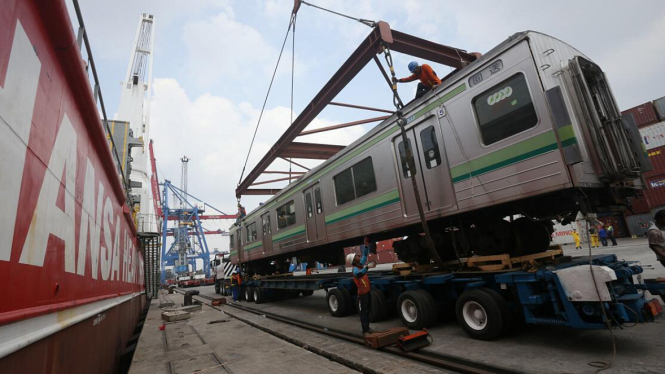 Kereta Tambahan PT KAI