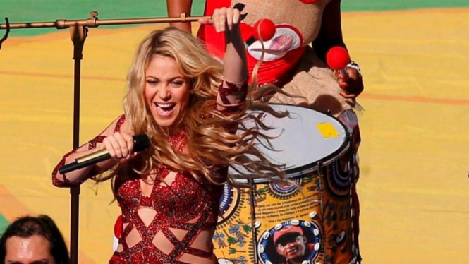 Shakira di penutupan Piala Dunia 2014