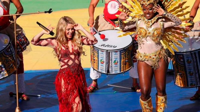 Shakira di penutupan Piala Dunia 2014