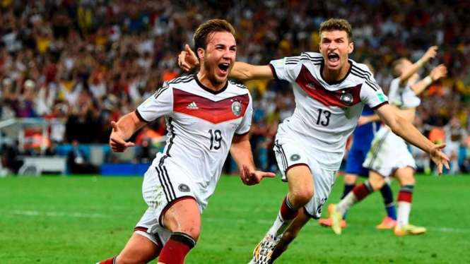 Pemain Jerman, Mario Goetze, usai bobol gawang Argentina