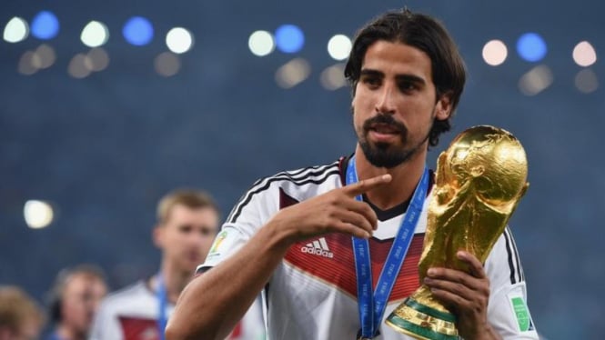 Pemain Jerman, Sami Khedira, saat juara Piala Dunai 2014