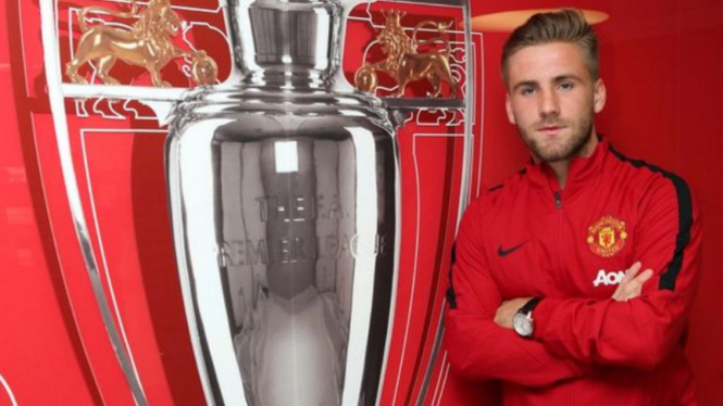 Bek Manchester United, Luke Shaw