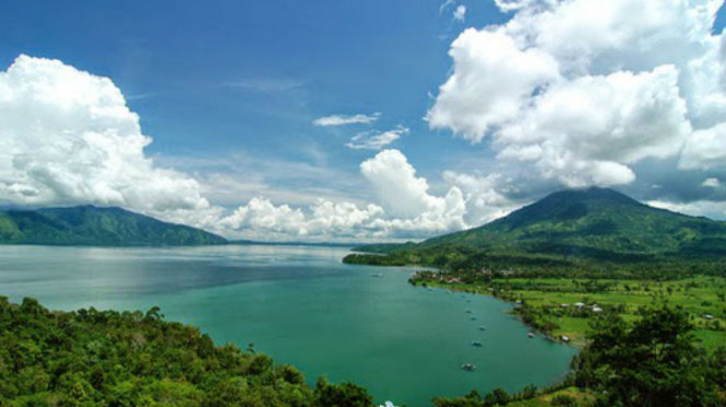 Danau Ranau Sumatera Selatan.