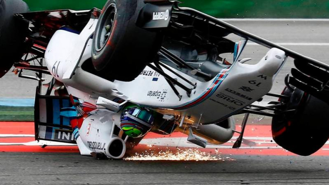 Felipe Massa terbalik pada grand prix Jerman 2014