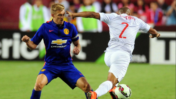 Darren Fletcher menjadi kapten MU