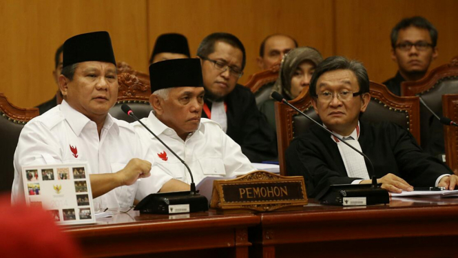 Sidang Perdana Sengketa Pilpres 2014 di MK oleh Prabowo-Hatta