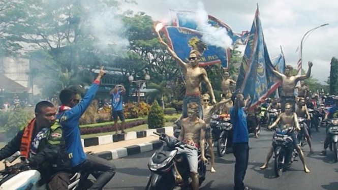 Arema Cronus ulang tahun