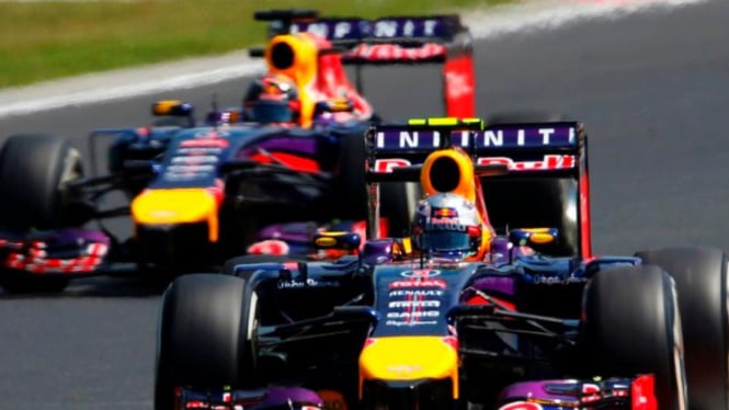 Dua pembalap Red Bull, Sebastian Vettel dan Daniel Ricciardo