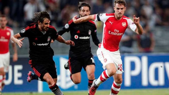 Gelandang Arsenal, Aaron Ramsey di laga kontra Besiktas.