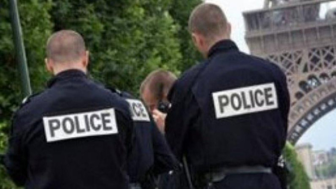 Polisi Prancis.
