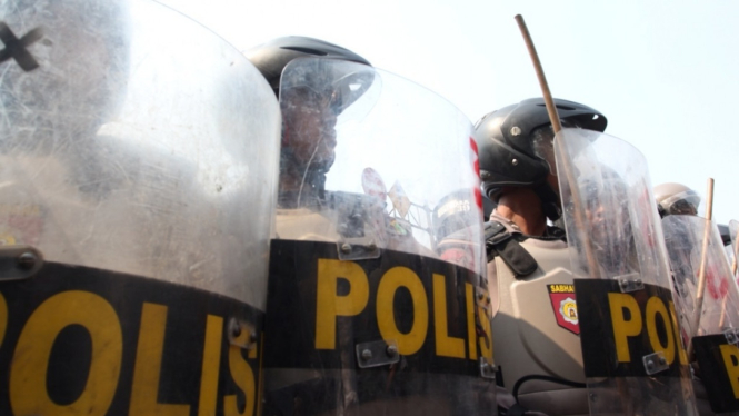 Sidang Putusan Gugatan di MK, Massa Padati Depan Gedung Indosat