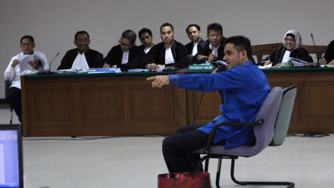 Nazaruddin membeberkan aliran dana terkait korupsi Wisma Atlet.