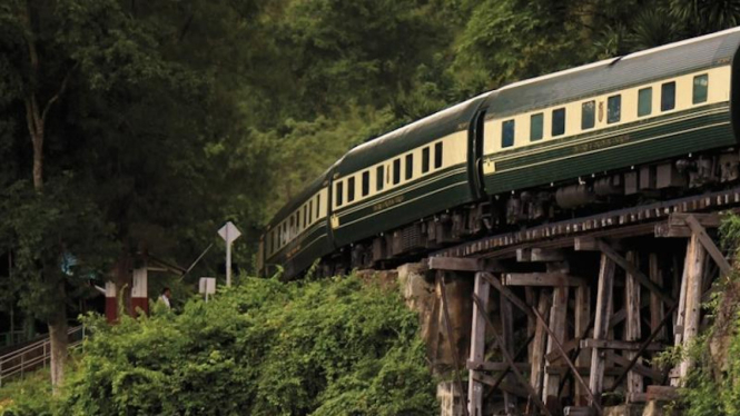 Kereta Eastern & Orient Express, kereta mewah jelajah Asia Tenggara