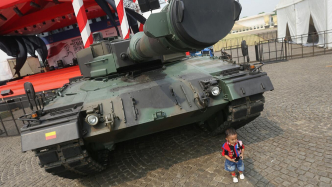 Tank Leopard Jelang Indepedence Day Run