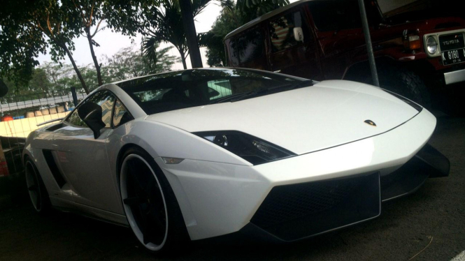 Lamborghini bodong