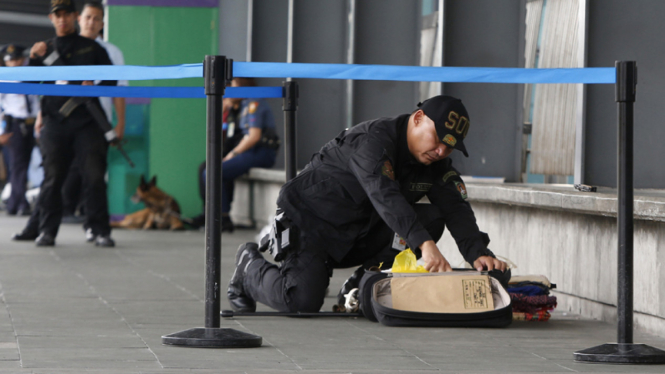 Polisi di Terminal 3 Bandara Internasional Ninoy Aquino Filipina