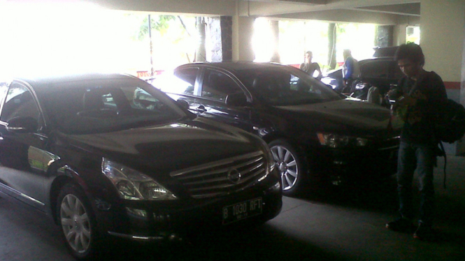 Mobil dinas DPRD Kota Depok