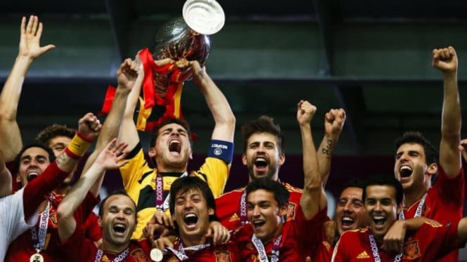 Pemain Spanyol saat jadi juara Euro 2012