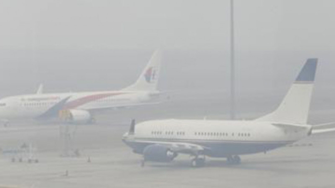 Kabut asap di bandara internasional Kuala Lumpur.