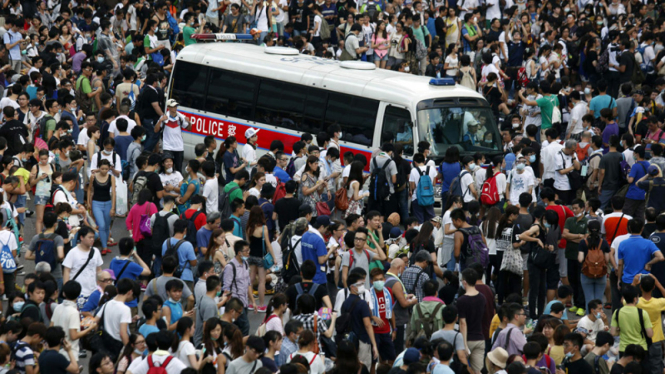 demo tuntut demokrasi penuh di hong kong